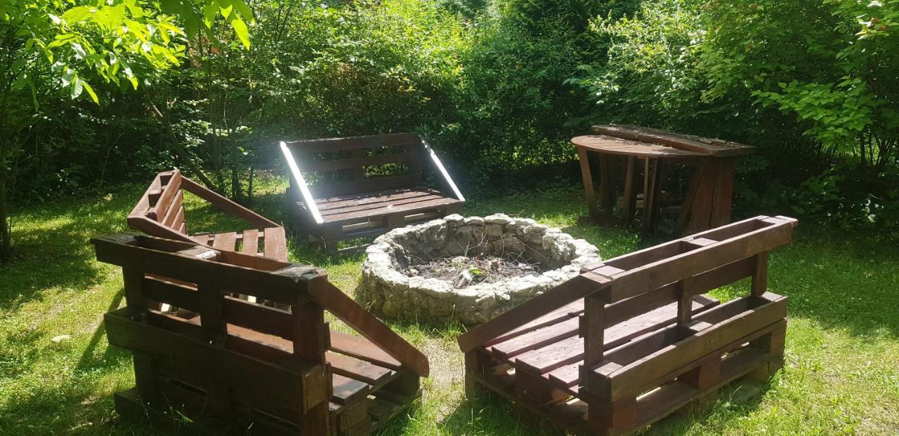 Szyszka I Roza Domek Na Jurze Zelazko Ngoại thất bức ảnh